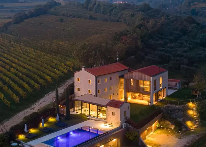 Arcadia Wine Resort - Adults Only